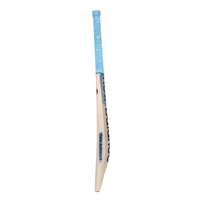 2024 New Balance DC 580 Junior Cricket Bat 3 2024 New Balance DC 580 Junior Cricket Bat - Image 3