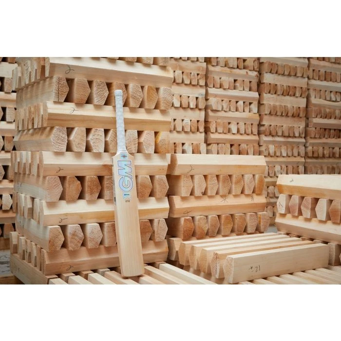 2024 Gunn And Moore Kryos DXM Original Cricket Bat 8 2024 Gunn And Moore Kryos DXM Original Cricket Bat - Image 8